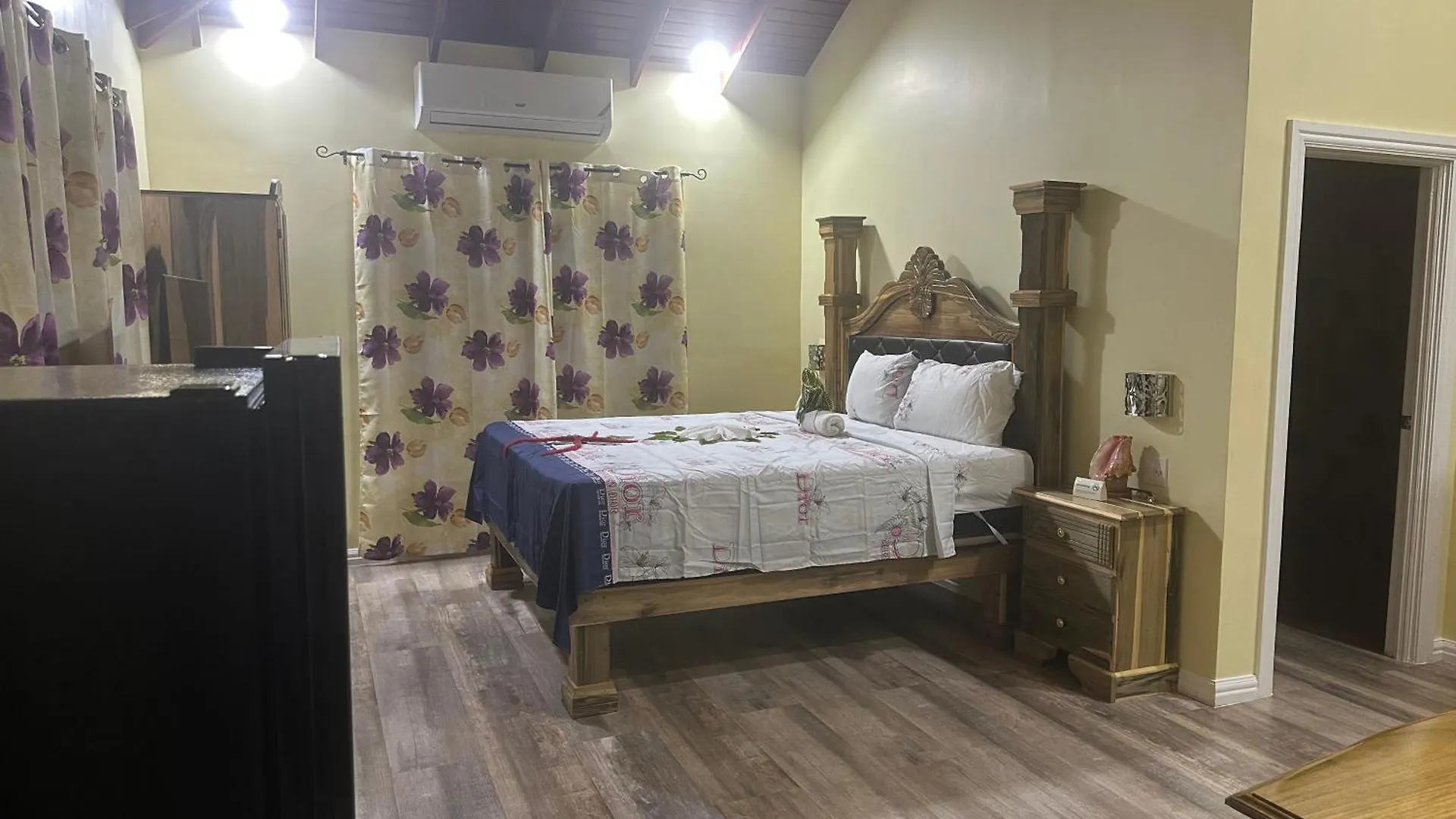 Hotel Yoga Dreams Negril